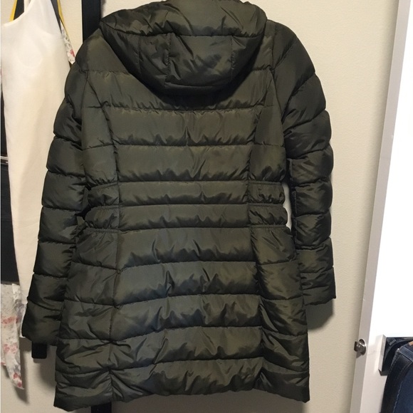 Women coats like new condition never wear - Picture 11 of 11